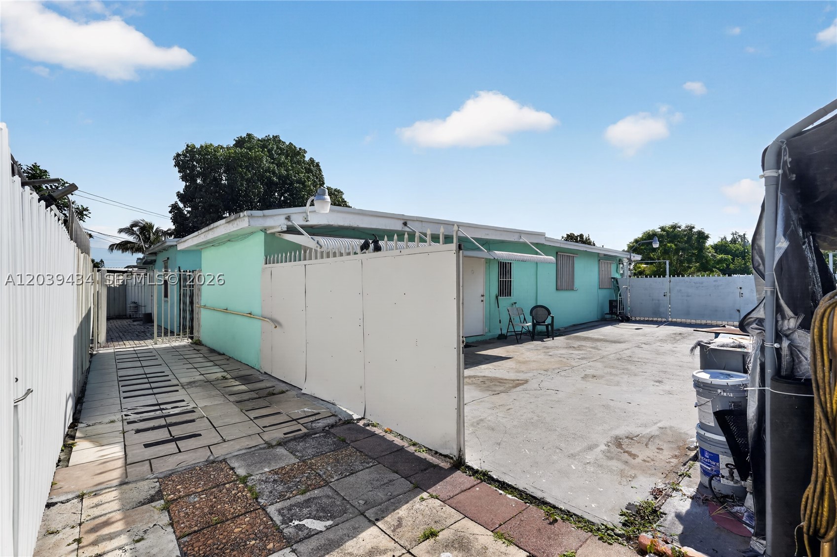 ANDERSON HEIGHTS - Residential