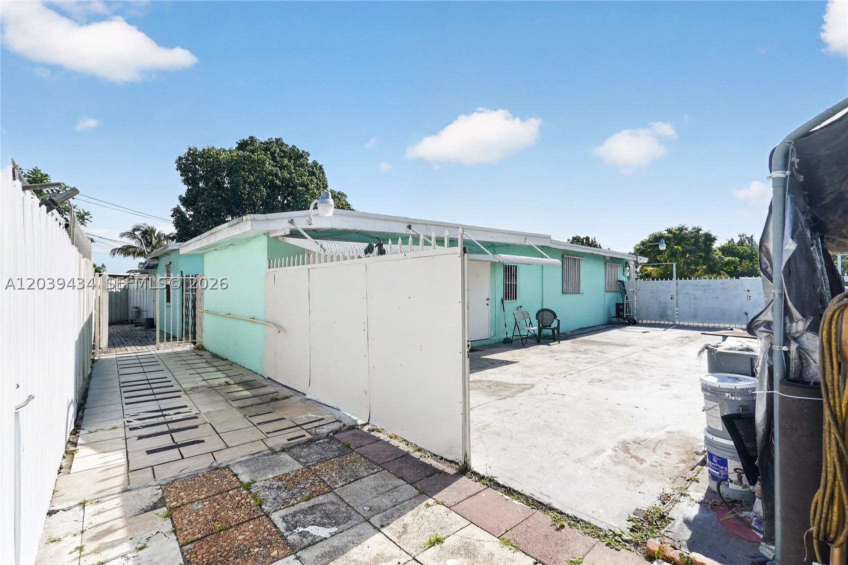 ANDERSON HEIGHTS - Residential