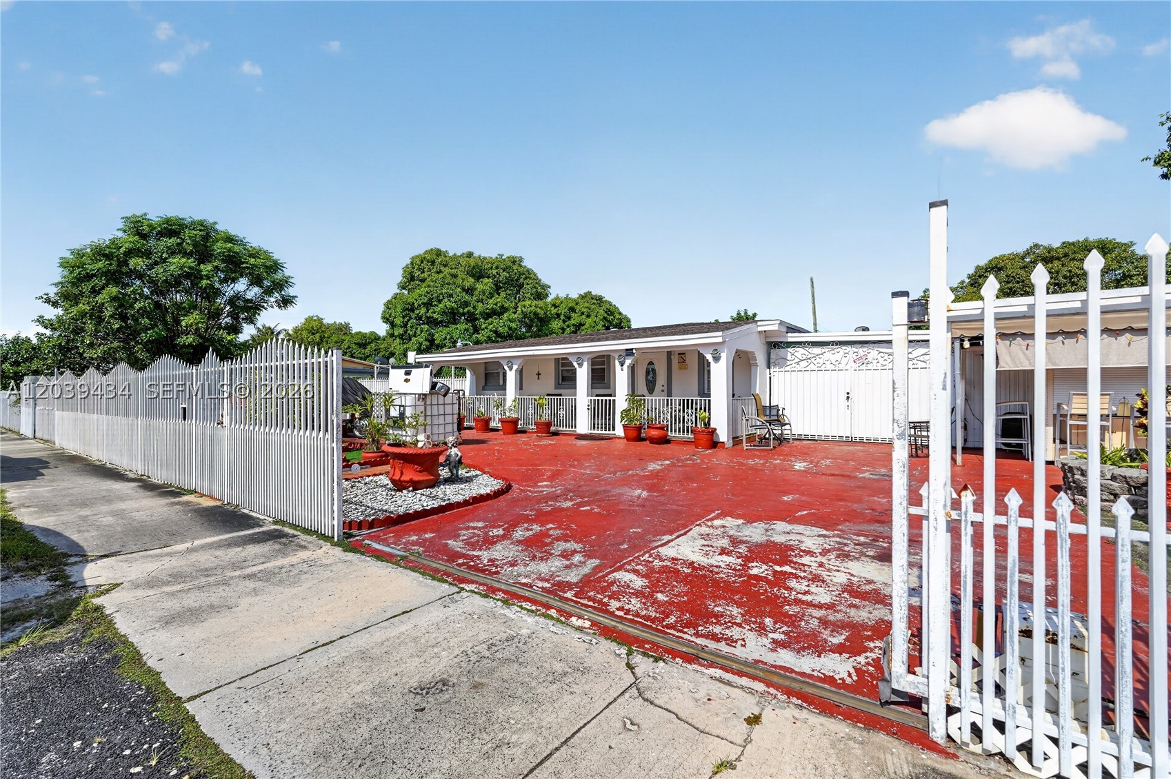 ANDERSON HEIGHTS - Residential