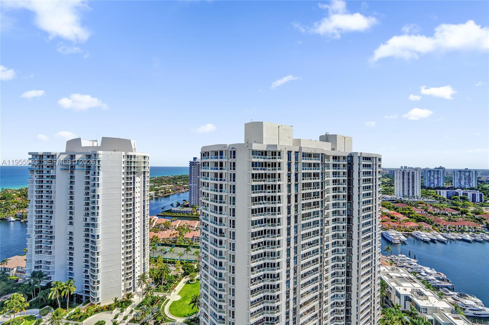 NORTH TOWER AT THE POINT - Residential