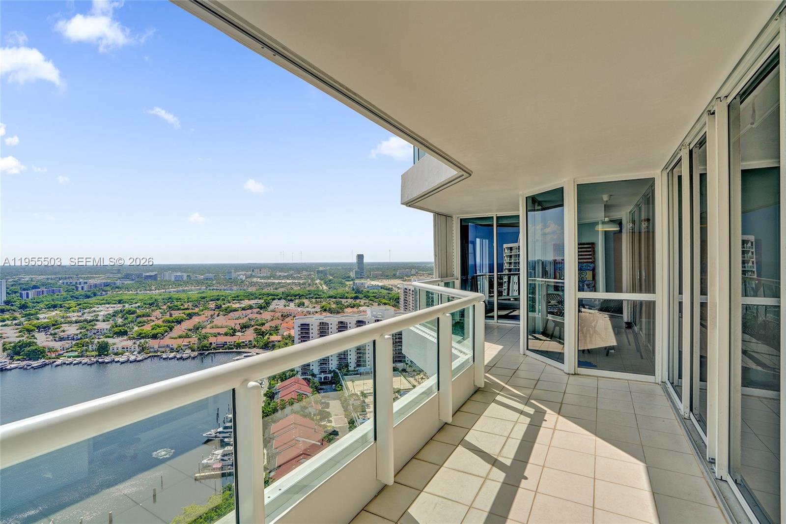 NORTH TOWER AT THE POINT - Residential