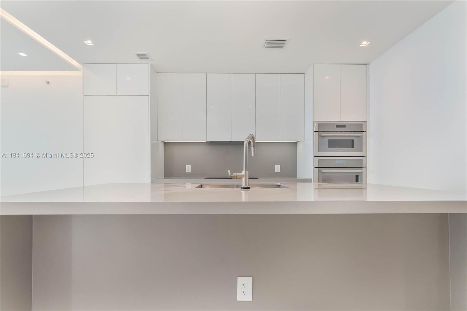 Aria Reserve Miami South T - Residential