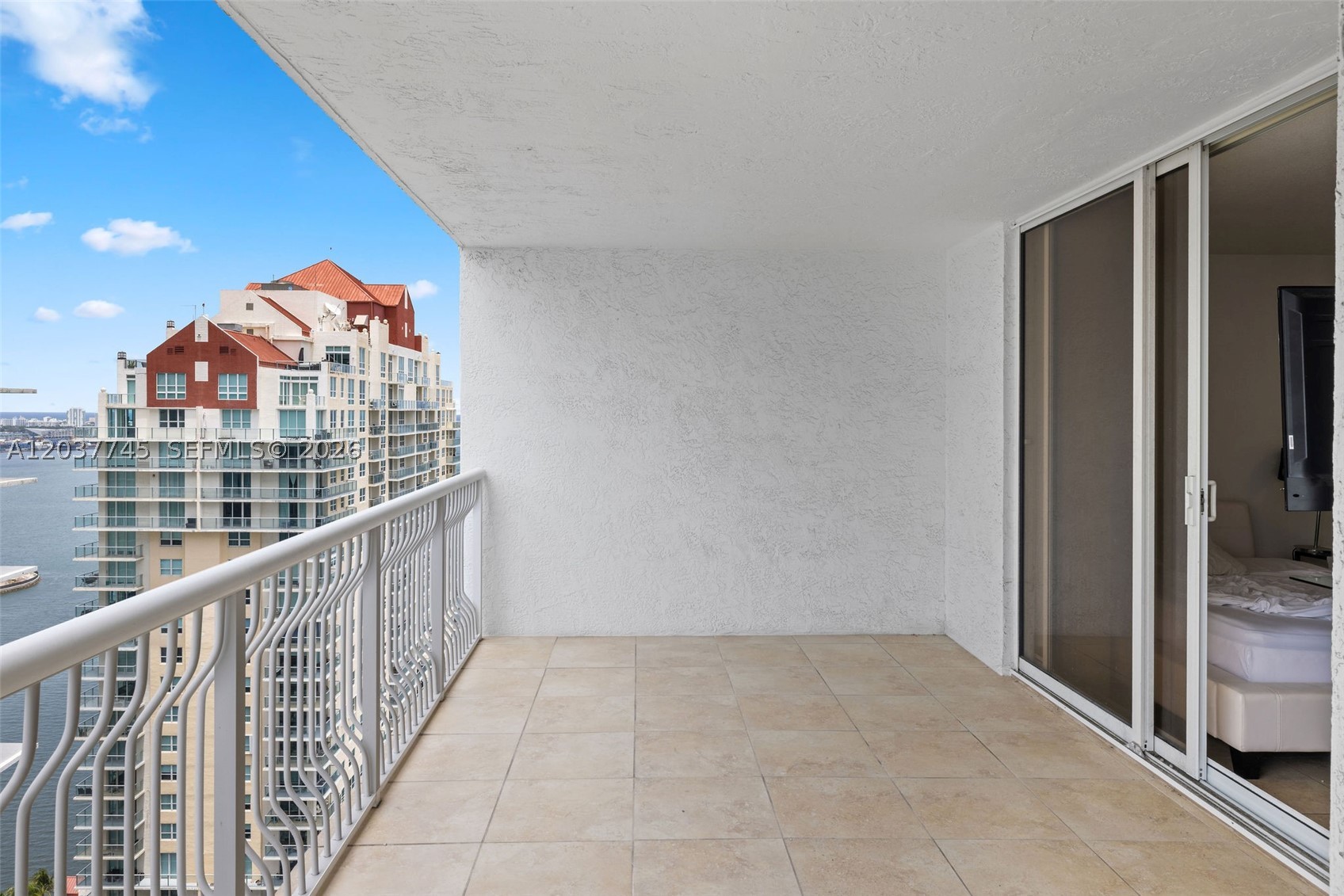 THE CLUB AT BRICKELL BAY - Residential