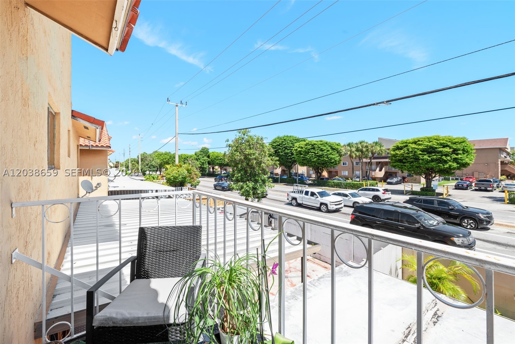 RESIDENCIAL EL PRADO COND - Residential