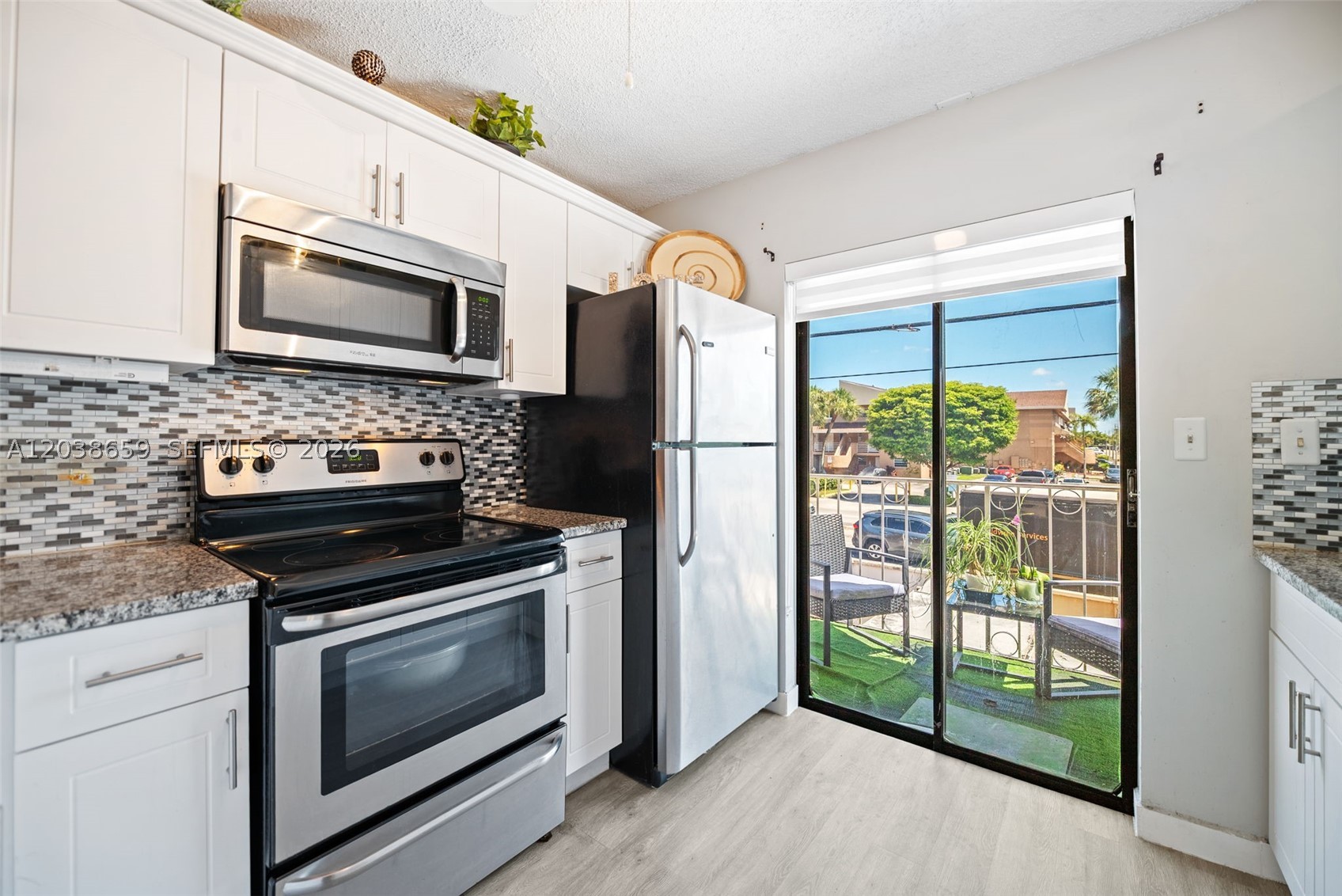 RESIDENCIAL EL PRADO COND - Residential