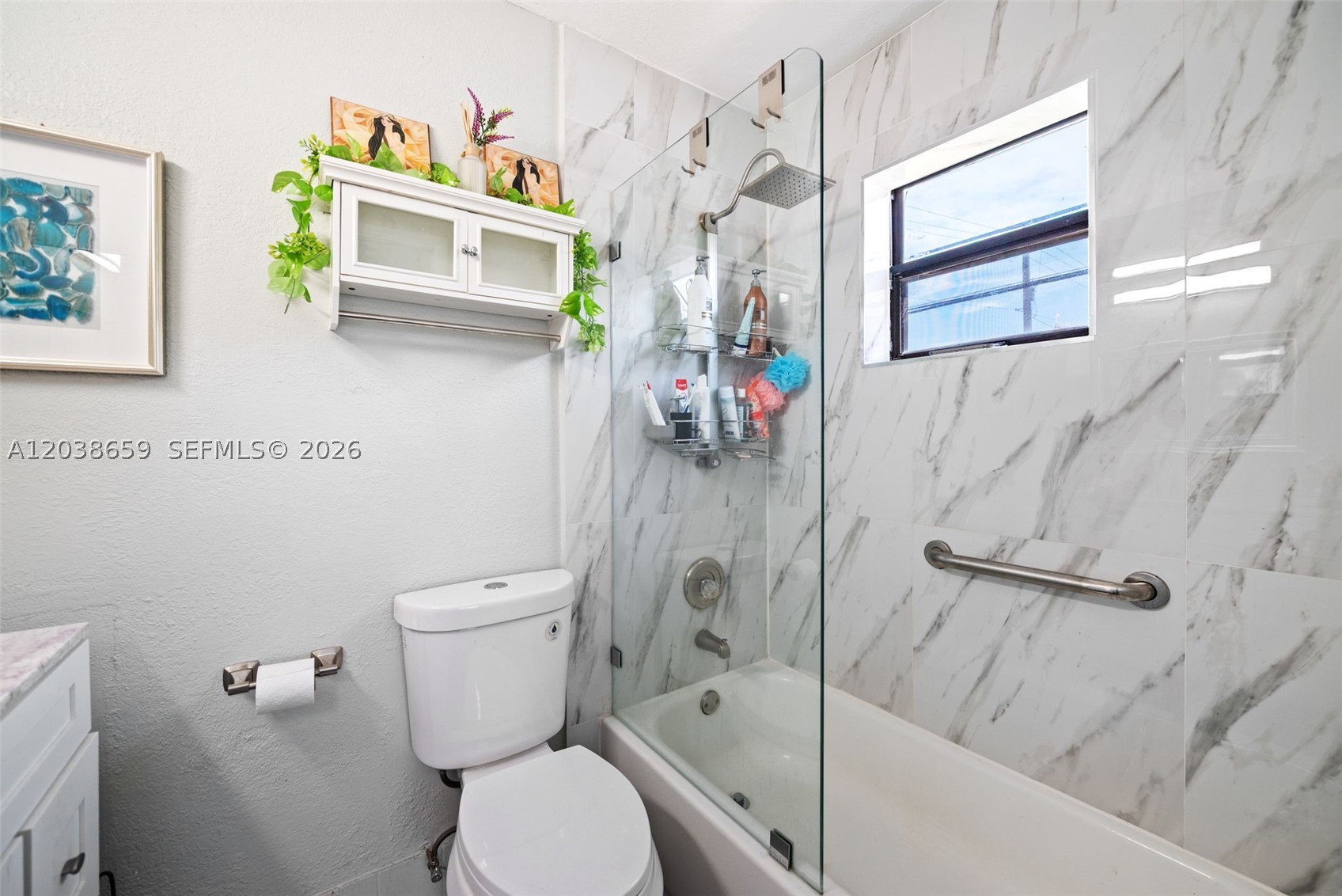 RESIDENCIAL EL PRADO COND - Residential