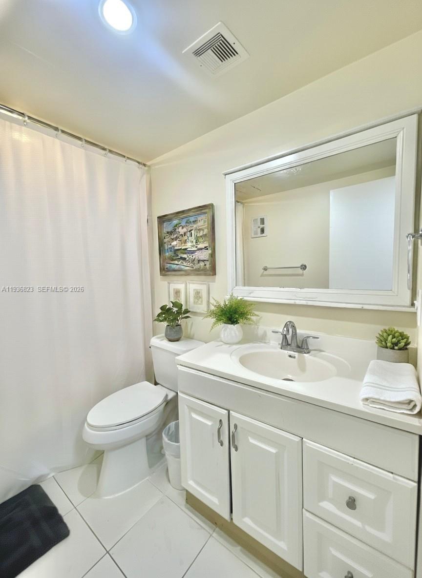 SPANISH OAKS CONDO - Residential