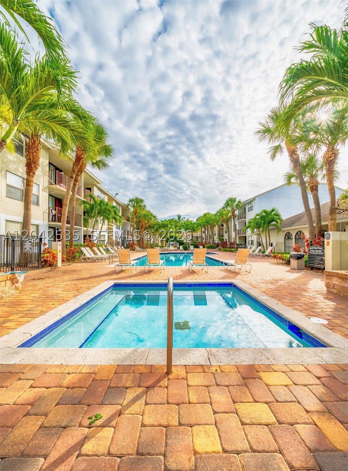 CLEAR LAKE CLUB CONDO - Residential
