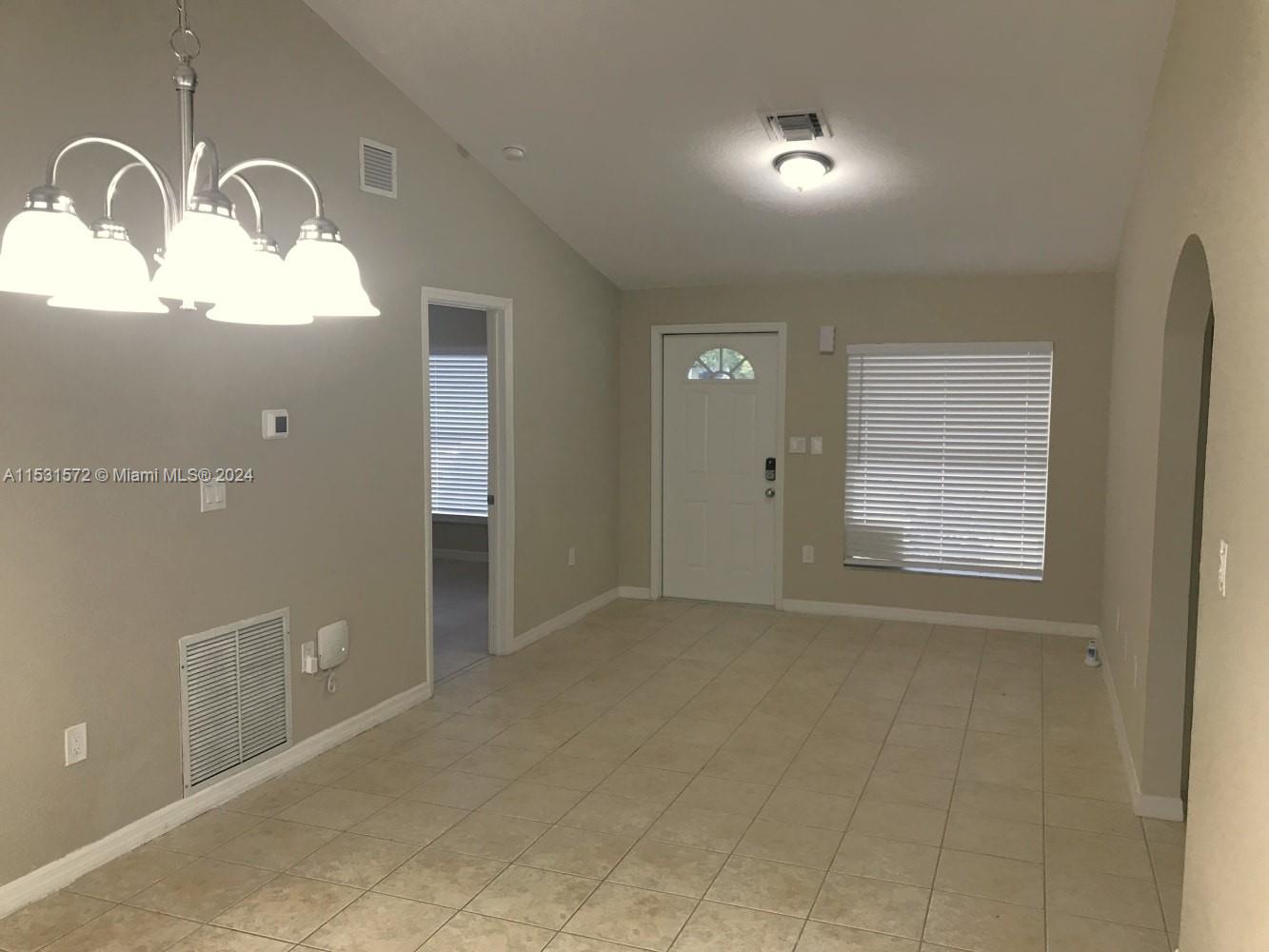 FRANKLIN PARK - Residential Lease