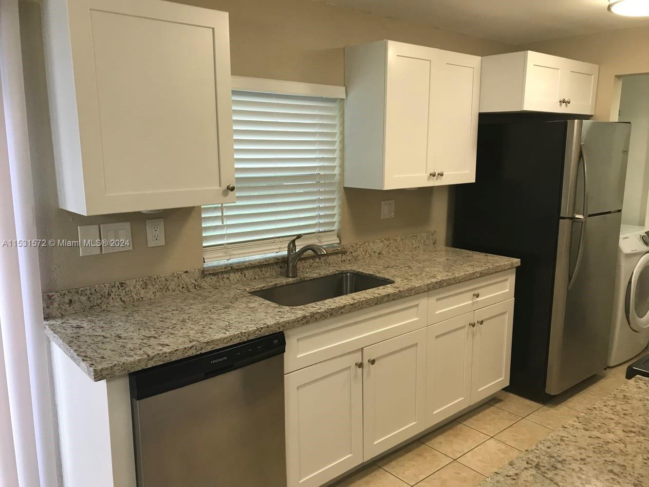 FRANKLIN PARK - Residential Lease
