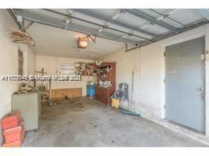 BROADVIEW COUNTRY CLUB - Residential Lease