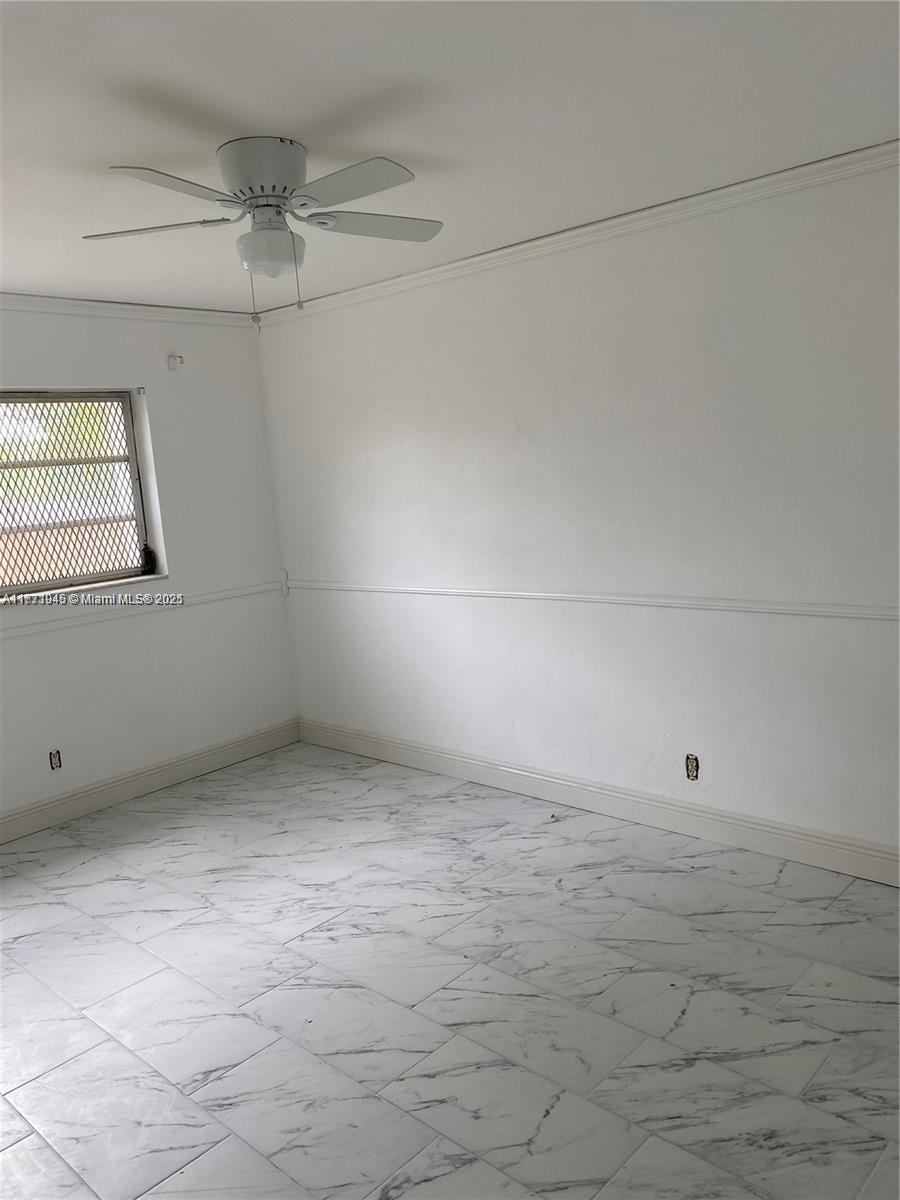 BROADVIEW COUNTRY CLUB - Residential Lease