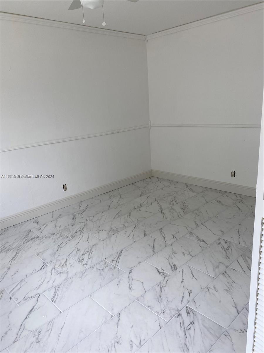 BROADVIEW COUNTRY CLUB - Residential Lease