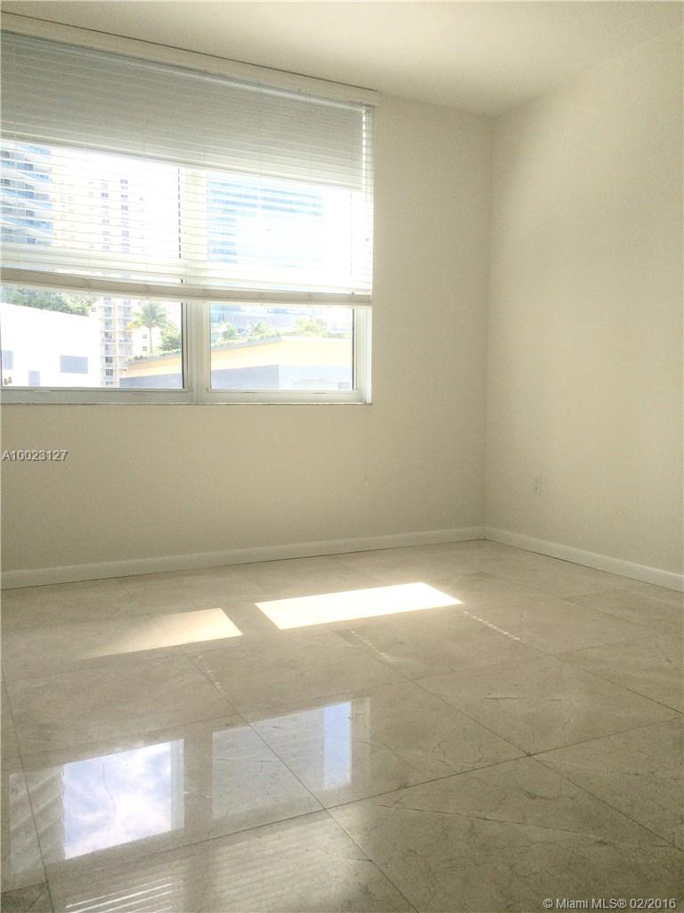 SOLARIS BRICKELL BAY - Residential Lease