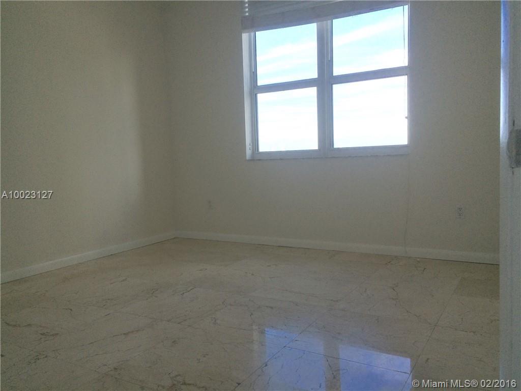 SOLARIS BRICKELL BAY - Residential Lease