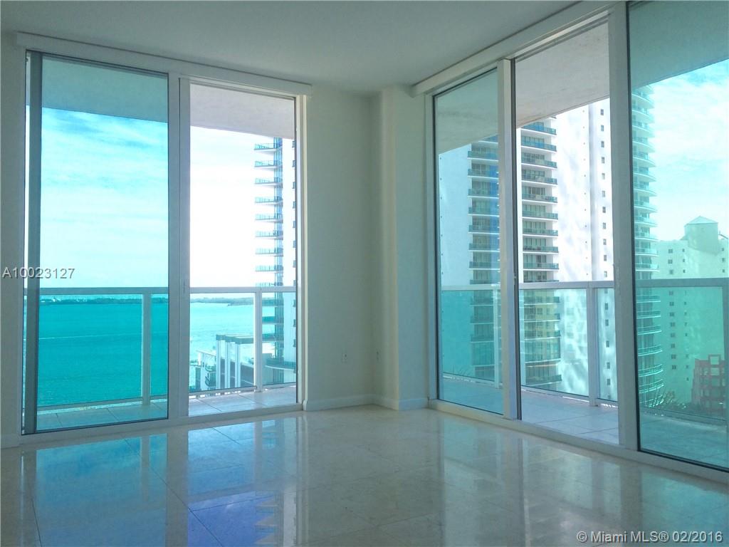 BEAUTIFUL 2B/2B UNIT IN THE HEART OF BRICKELL. WALKING DISTANCE MARY BRICKELL, RESTAURANTS, SHOPS. ACCESS MAIN STREETS AND HIGHWAYS. KTCHEN WITH ITALIAN CABINETRY, STAINLESS STEEL APPLIANCES, GRANITE AND COUNTERTOPS, CERAMIC TILE FLOORING AND WONDERFUL BALCONY WITH BAY VIEW AND CITY VIEW. AMENITIES: SPA, SAUNA, FITNESS CENTER, CLUBHOUSE, 24 HR SECURITY, VALET, SWIMMING POOL OVERLOOKING THE BAY.