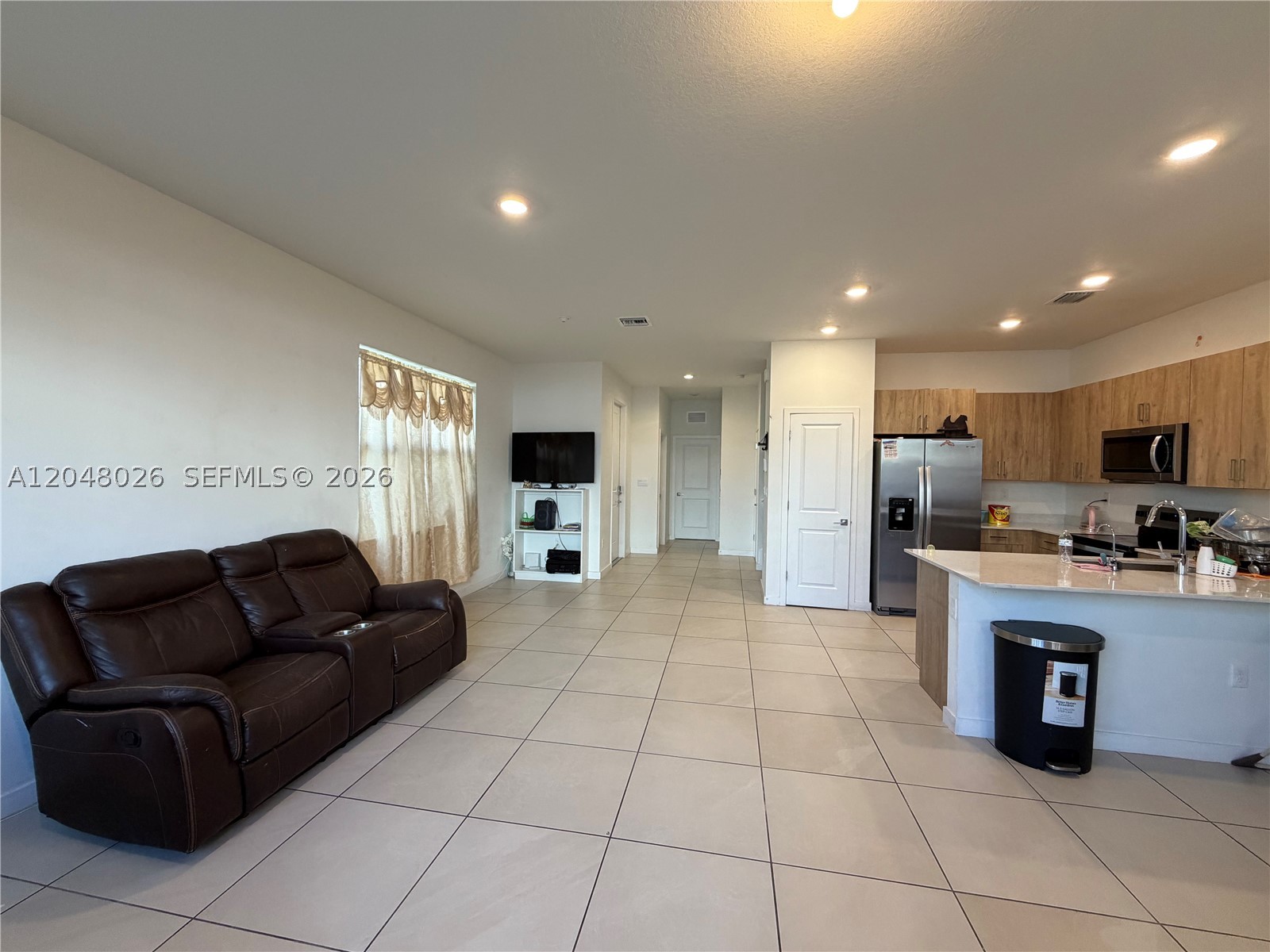 PARKER POINT TOWNHOUSE - Residential