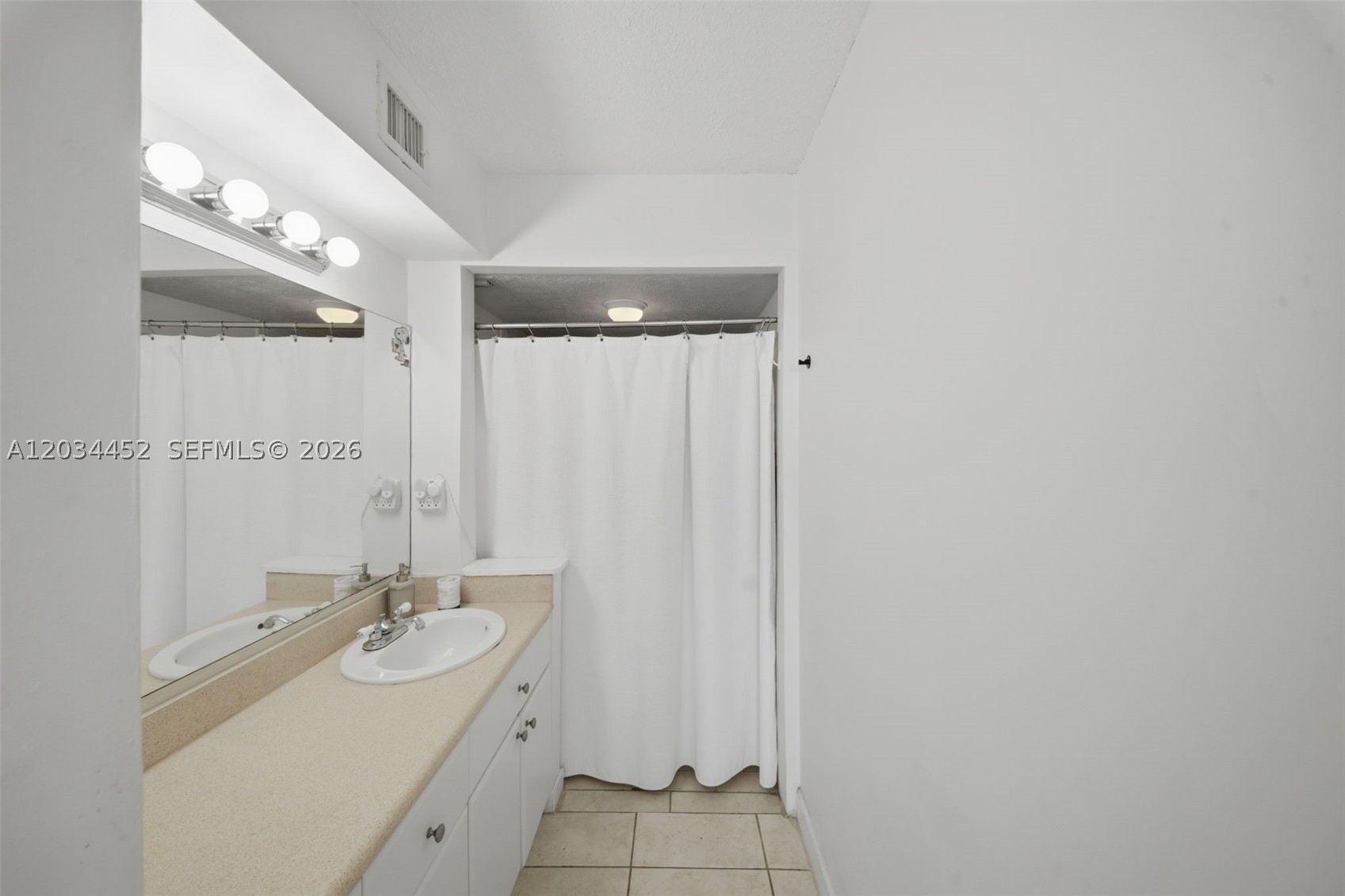 VILLA BAY VISTA CONDO - Residential