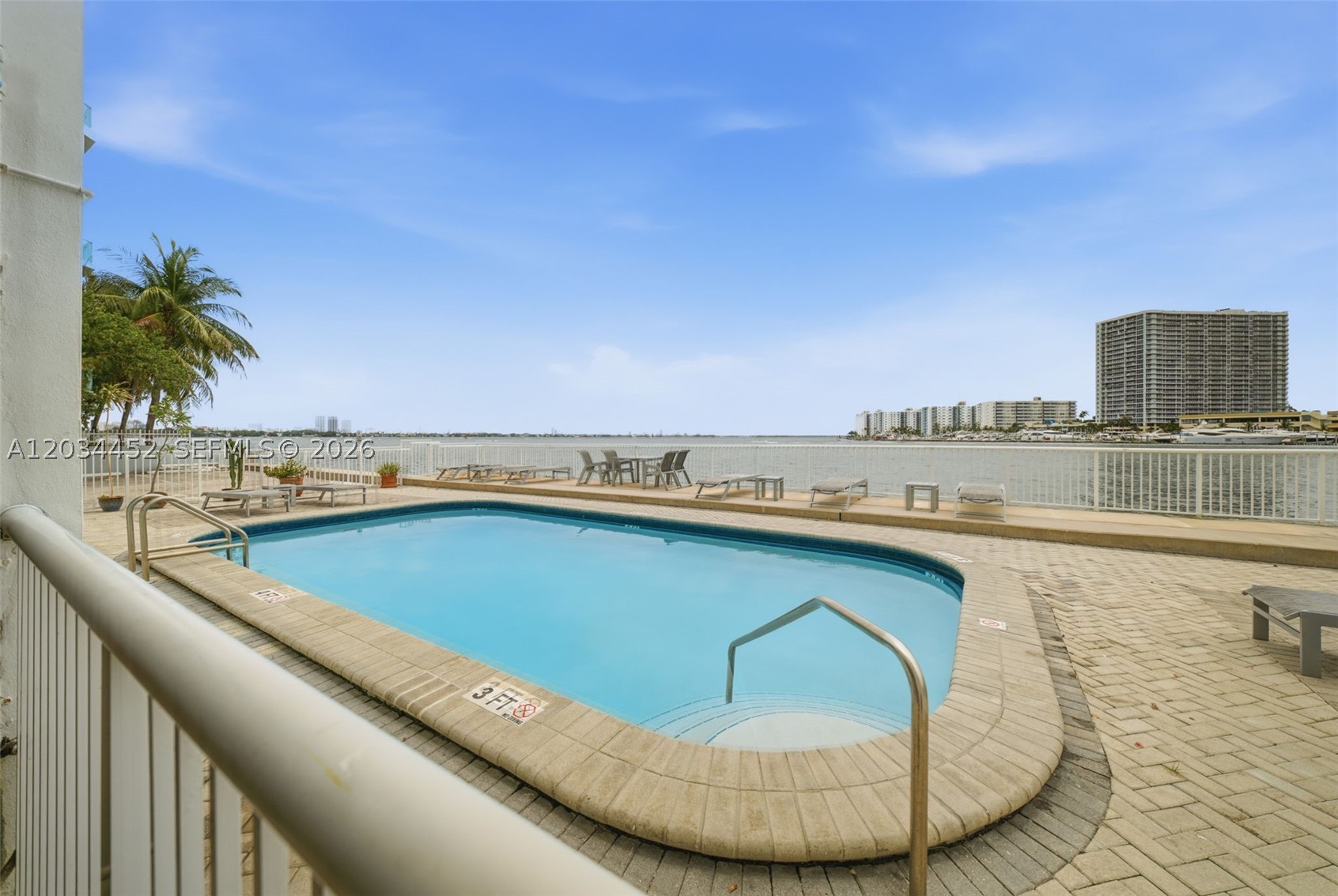 VILLA BAY VISTA CONDO - Residential