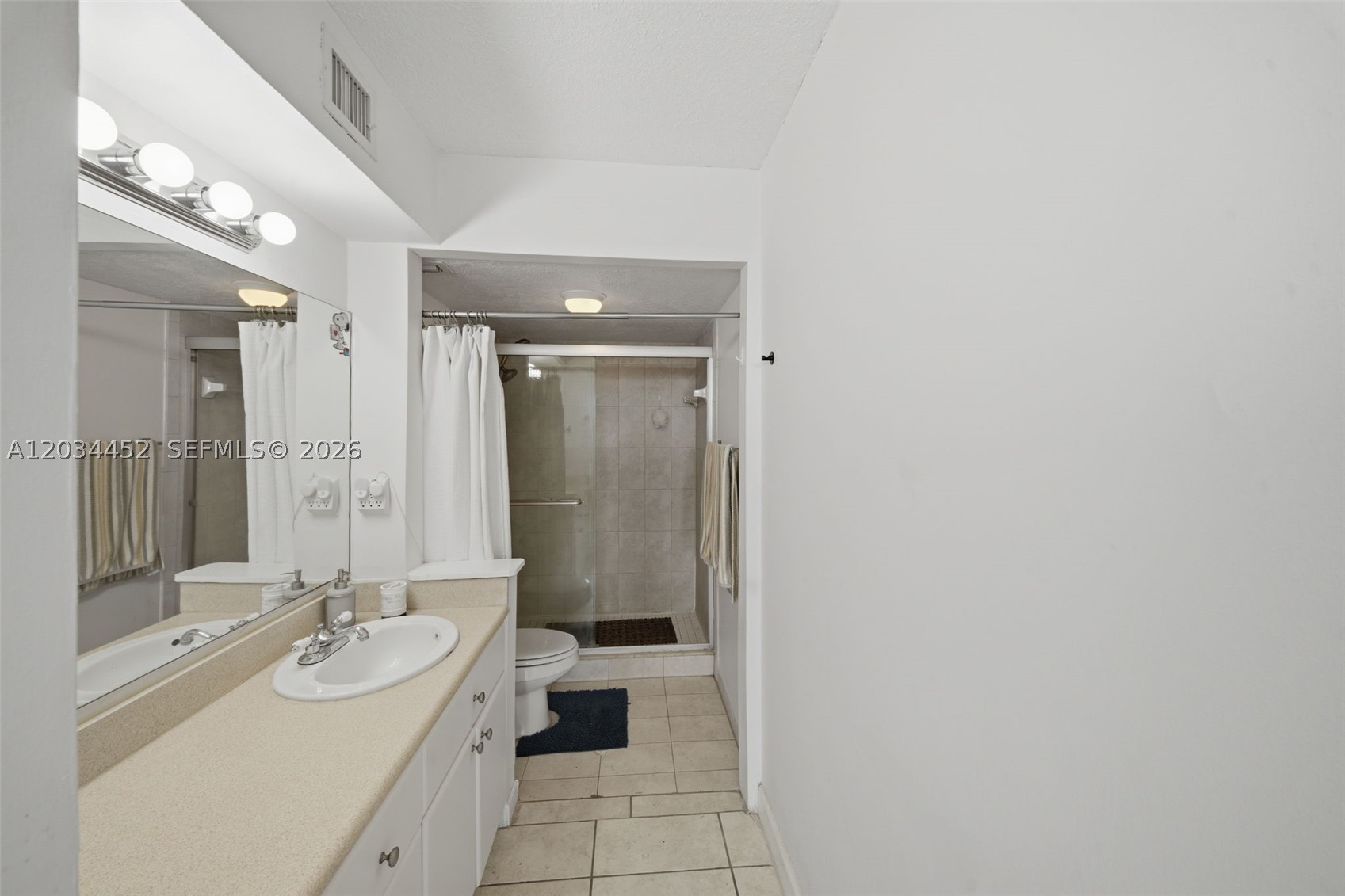 VILLA BAY VISTA CONDO - Residential