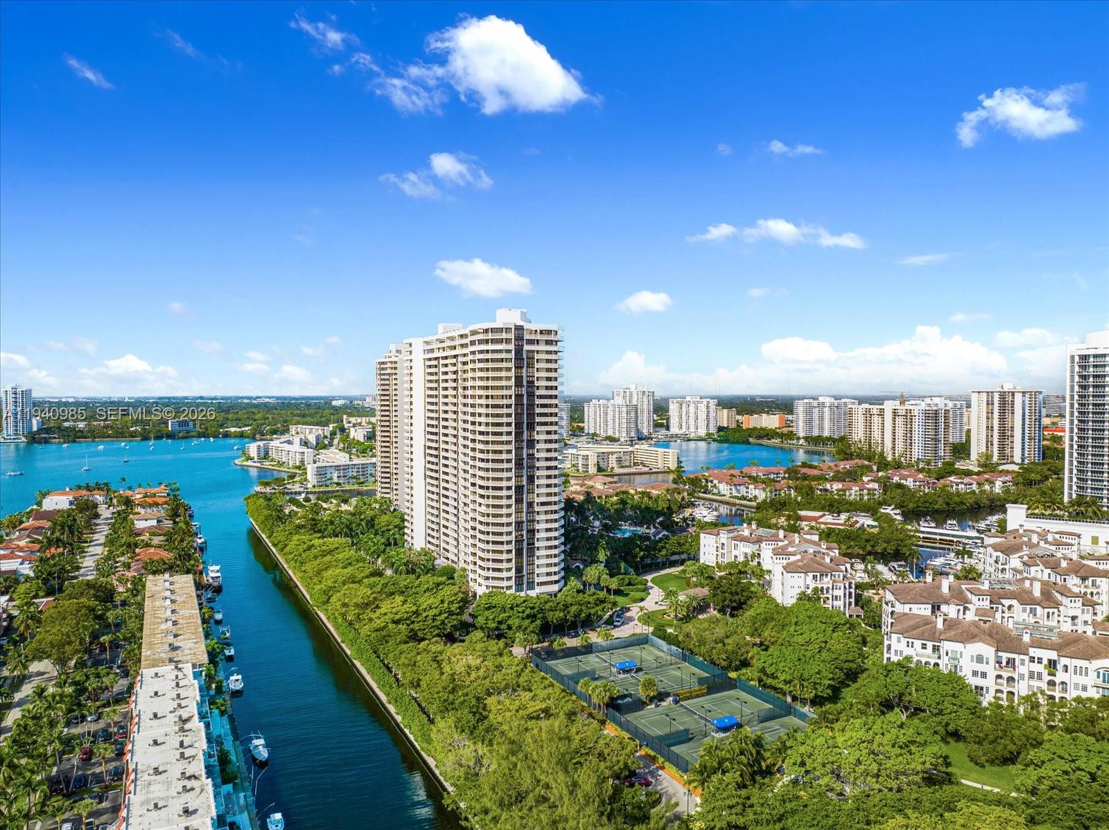 WILLIAMS ISLAND - Residential