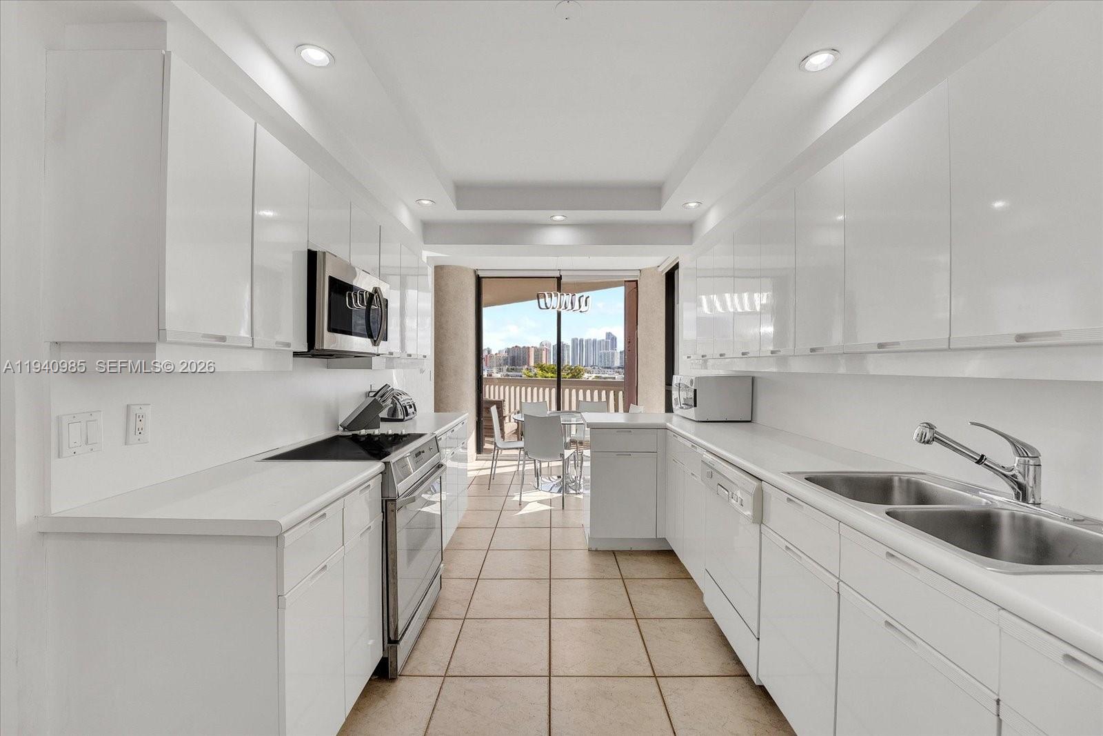 WILLIAMS ISLAND - Residential