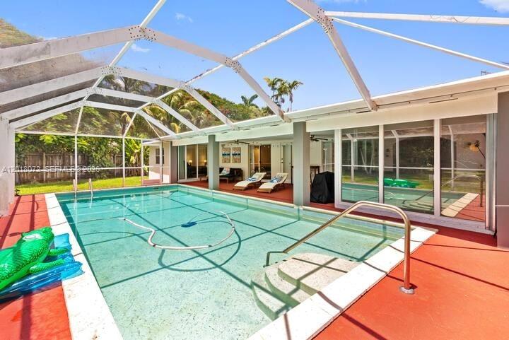HOWARD PINES - Residential