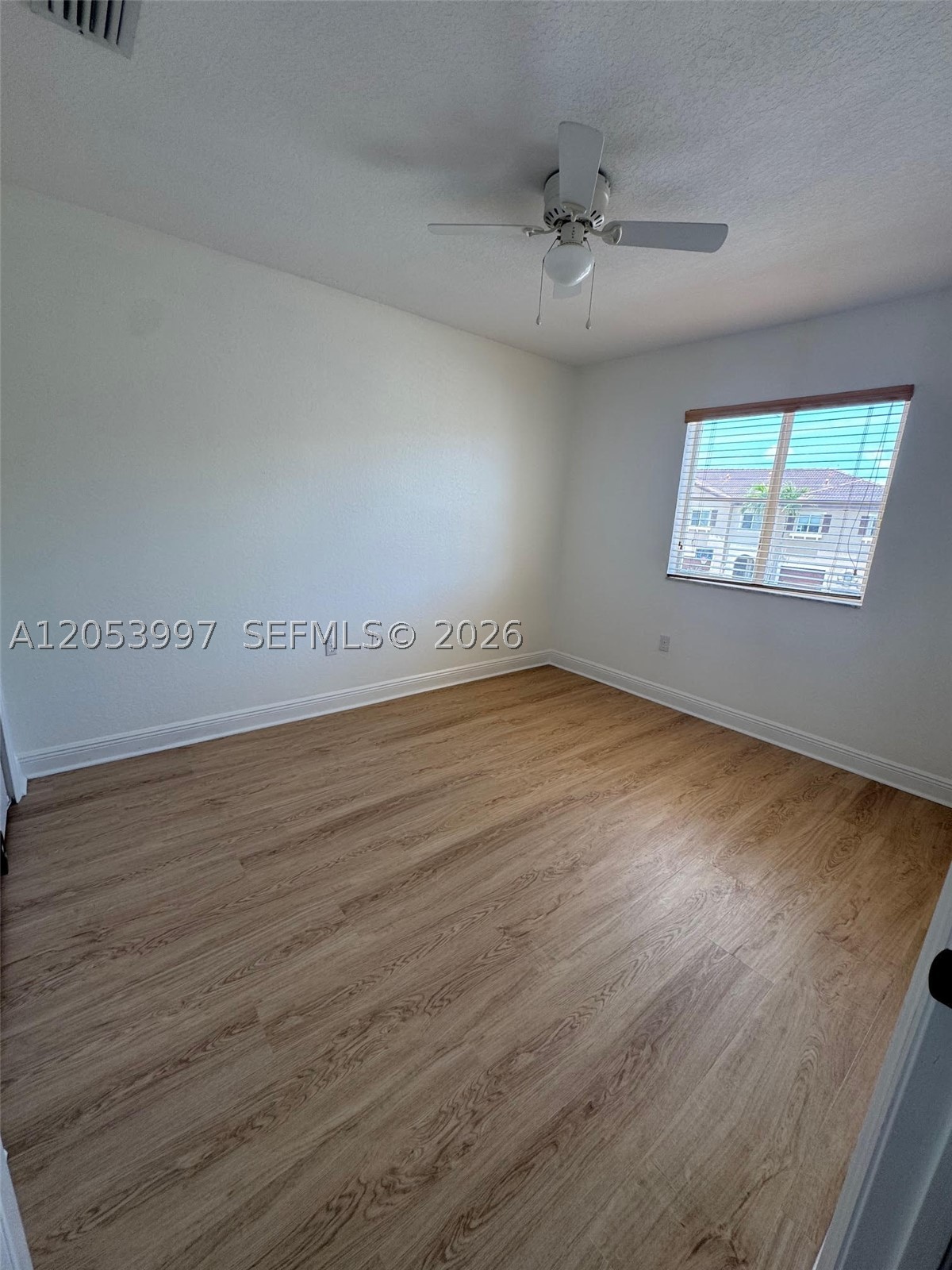 LAKES BY THE BAY JAY - Residential Lease