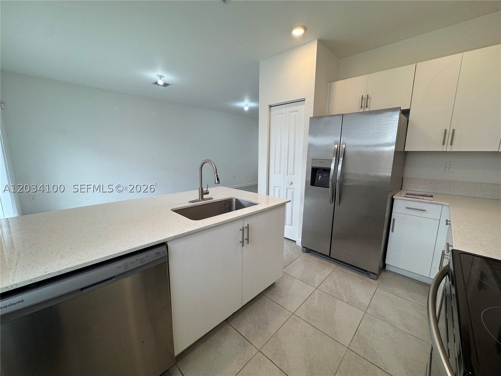Keys Gate Residential - Residential Lease