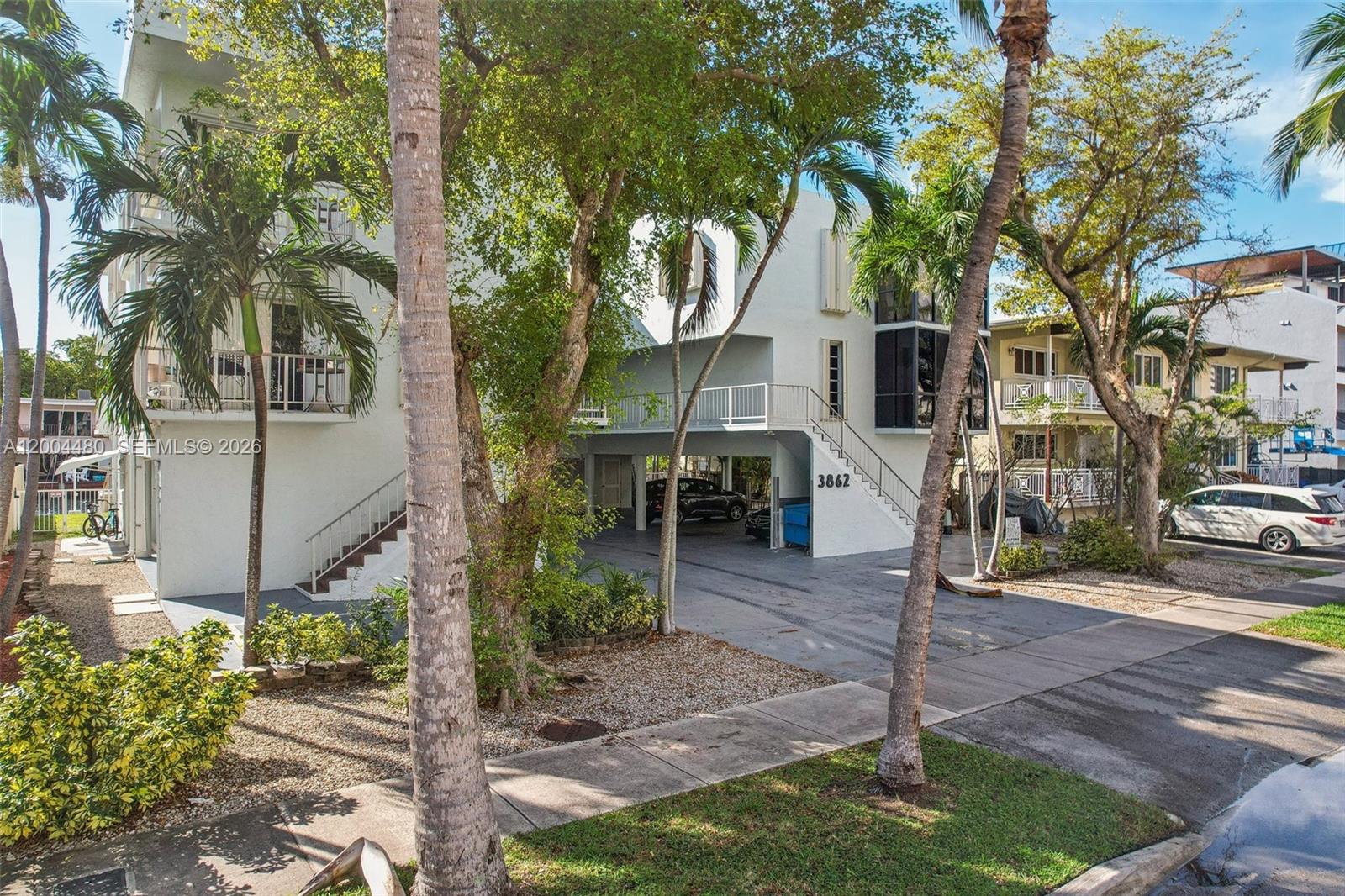 3862 BLDG CONDO - Residential