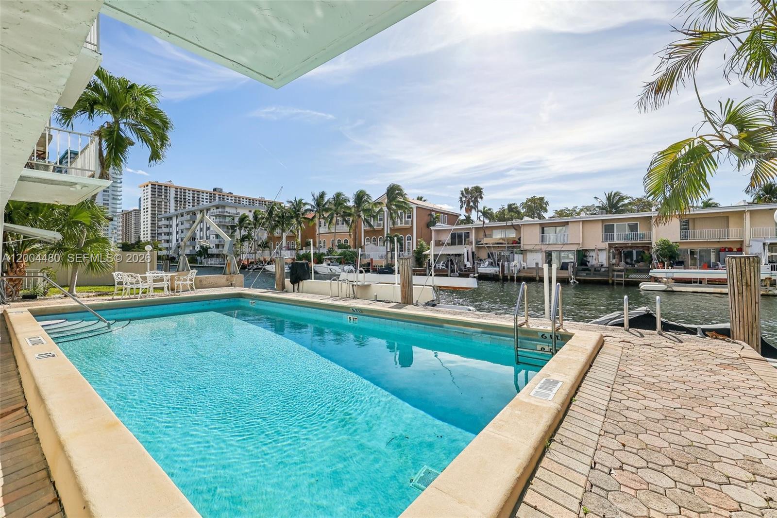 3862 BLDG CONDO - Residential