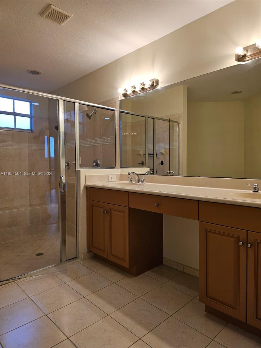 CYPRESS POINTE II AT HERO - Residential Lease