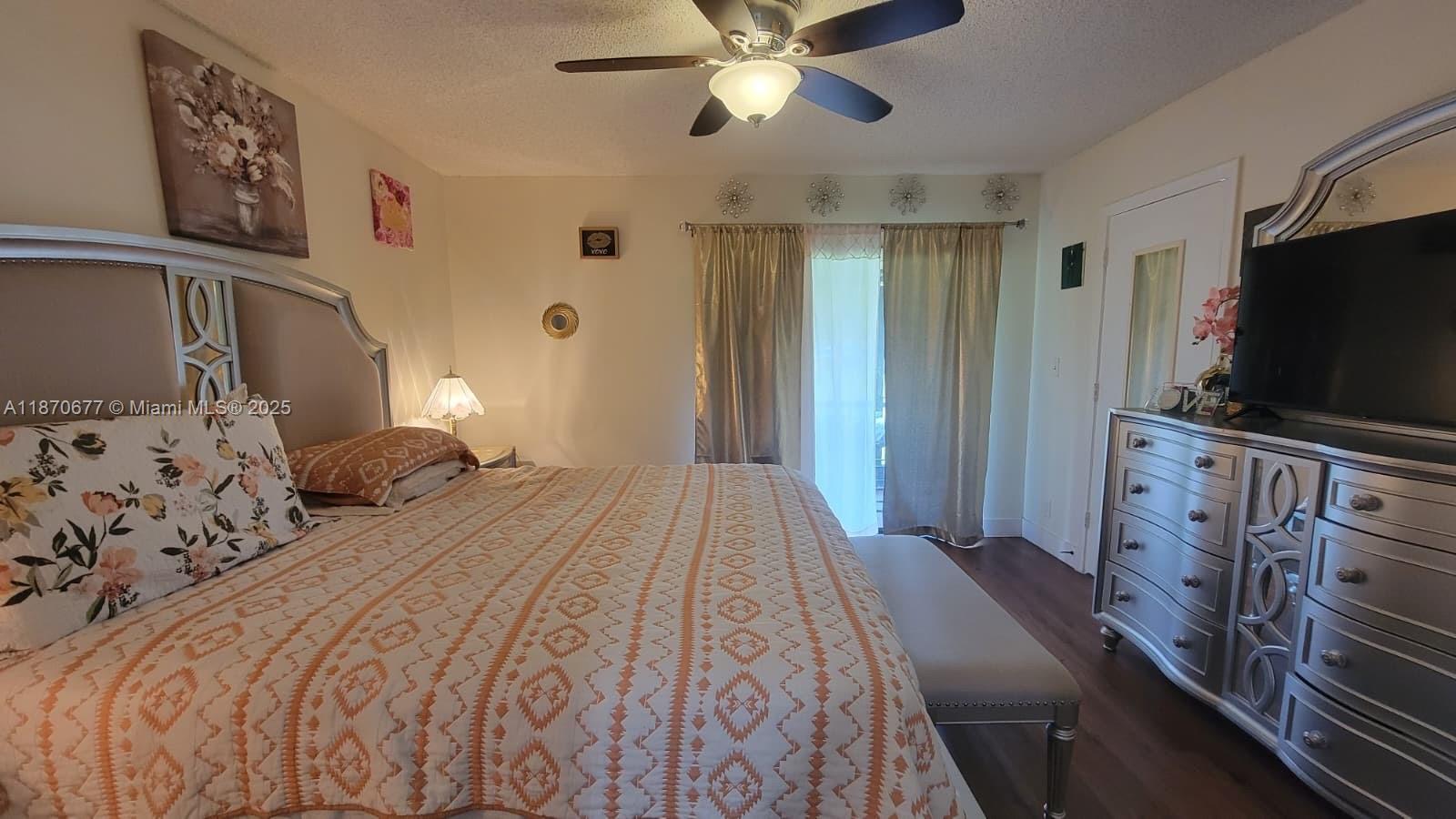 WOODLAKE ISLES - Residential