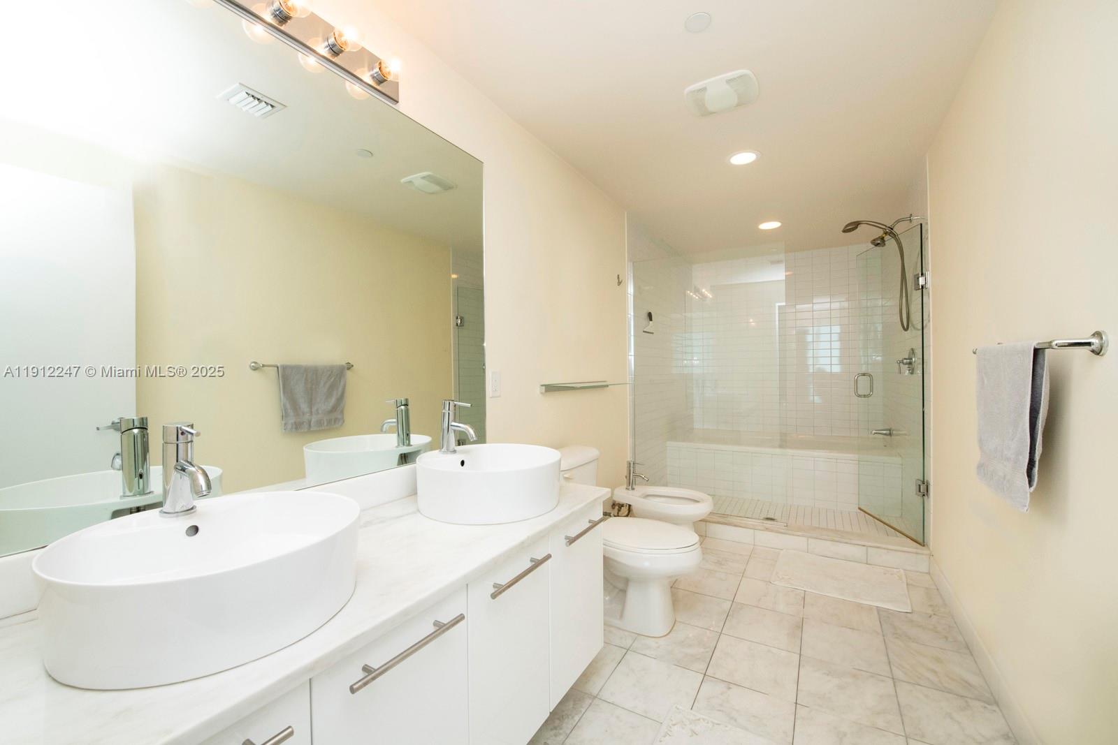 MARINA BLUE CONDO - Residential