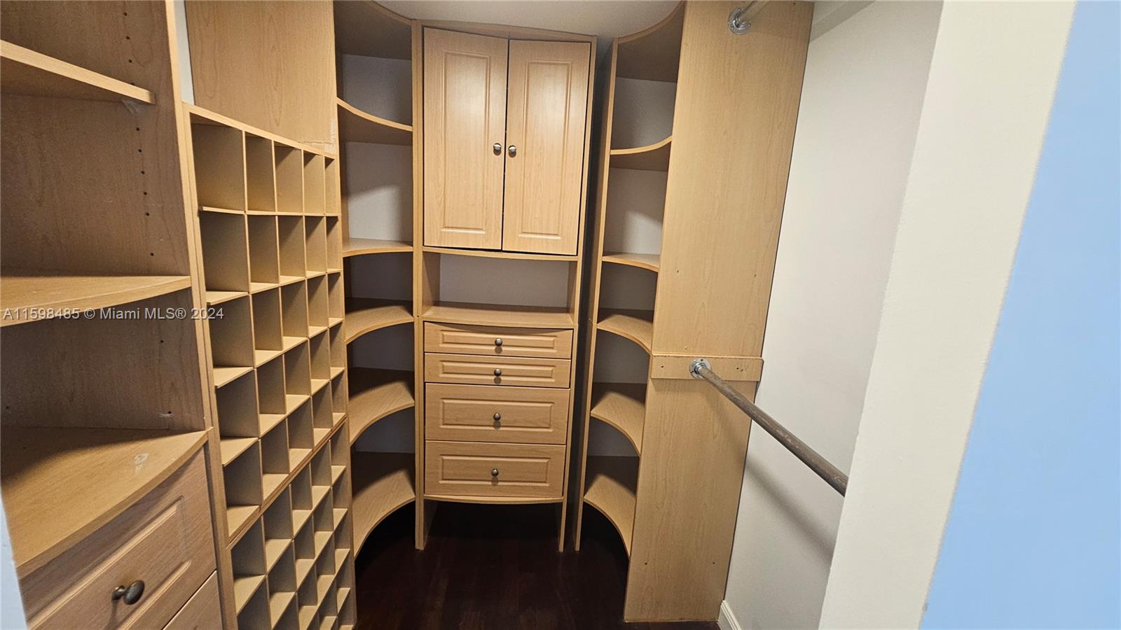 AQUASOL CONDO - Residential