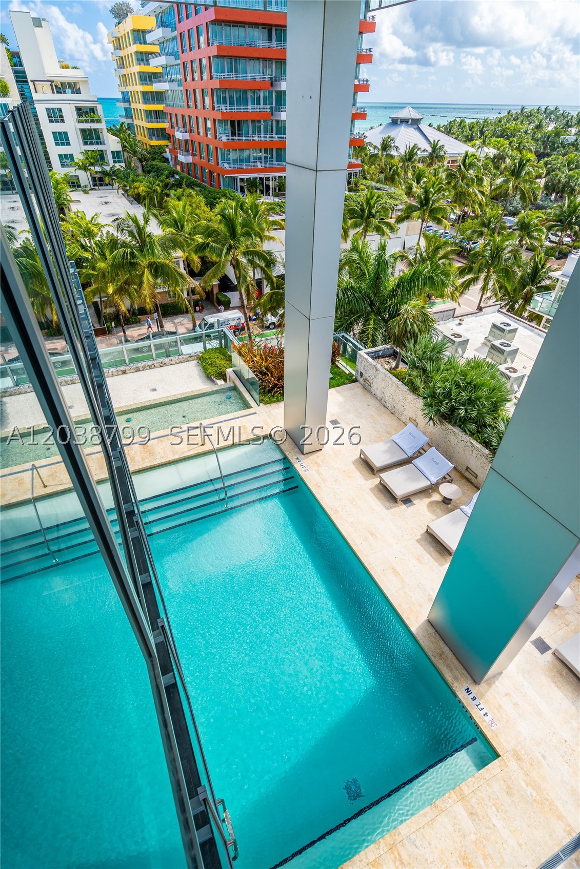 GLASS 120 CONDO - Residential Lease