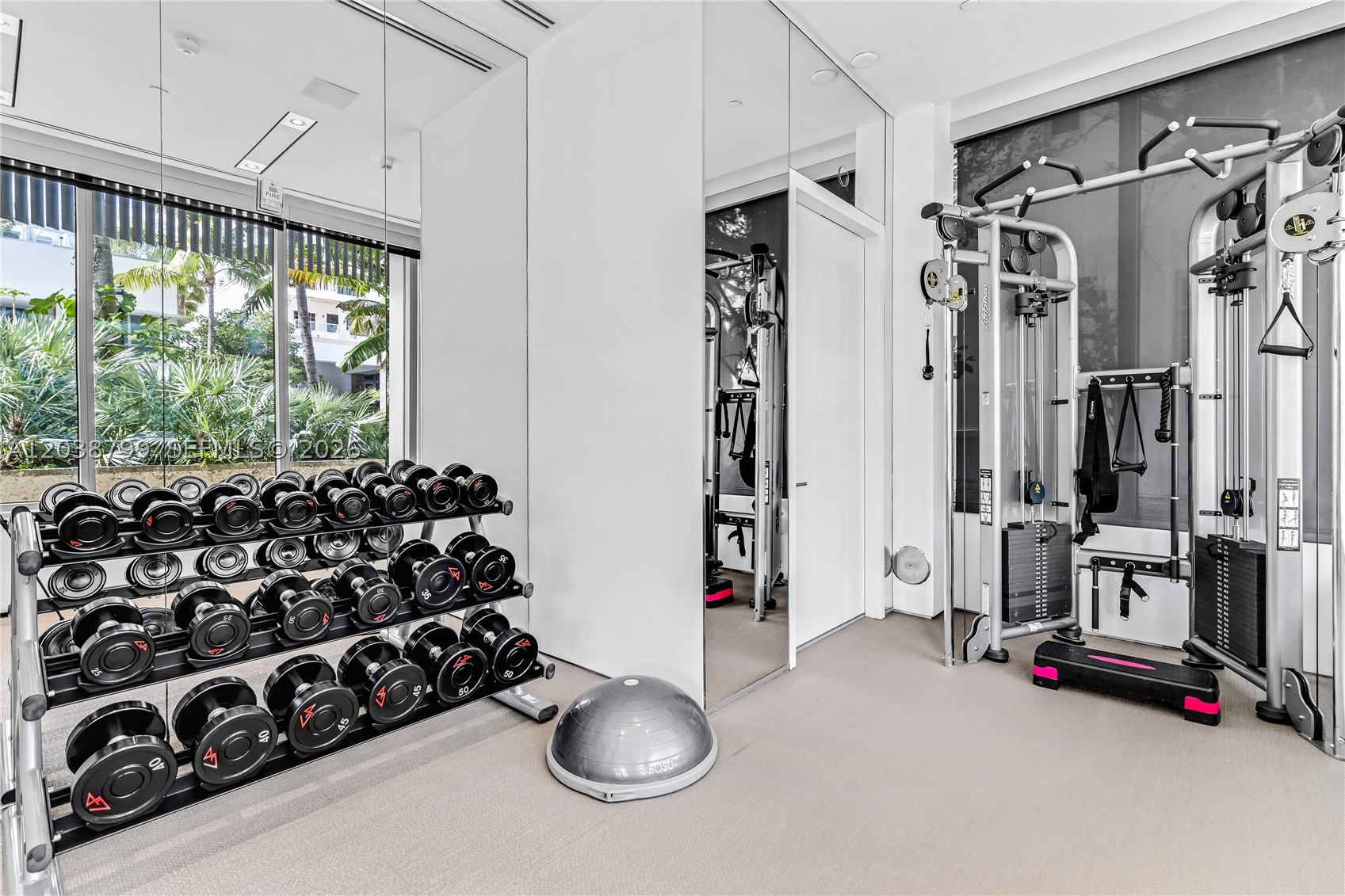 GLASS 120 CONDO - Residential Lease
