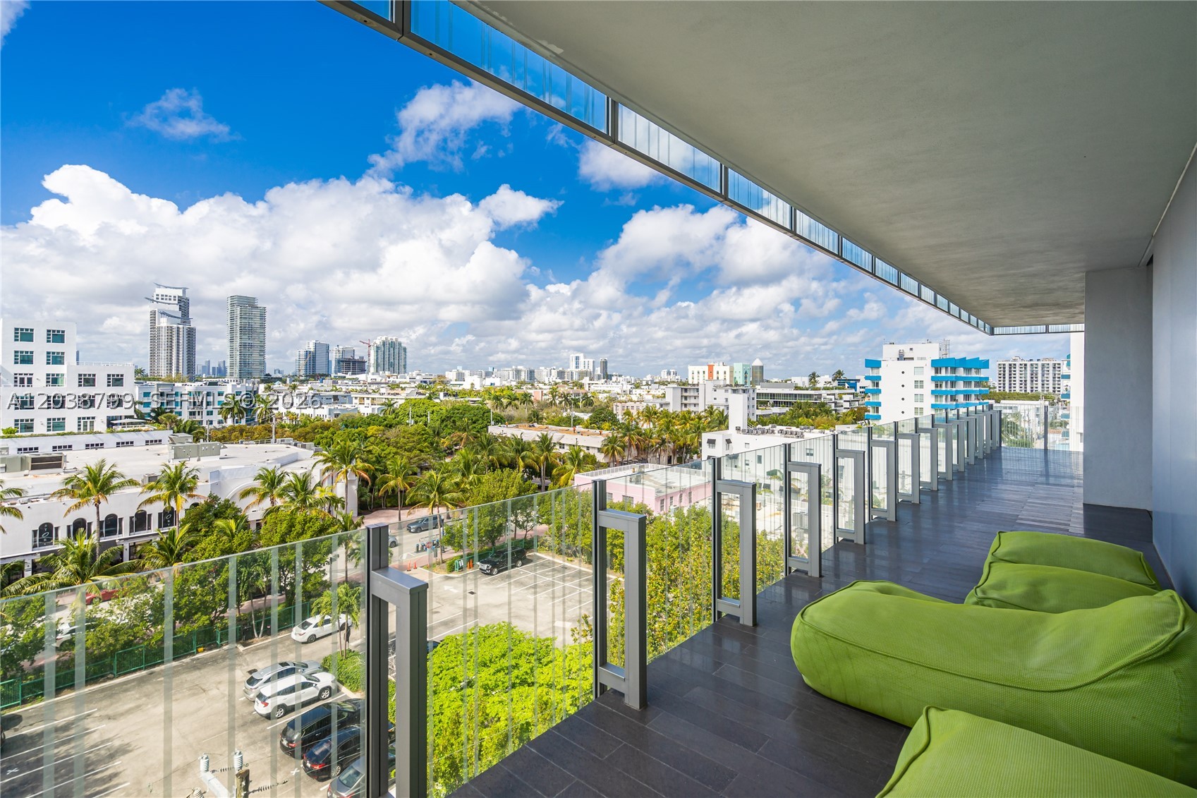 GLASS 120 CONDO - Residential Lease
