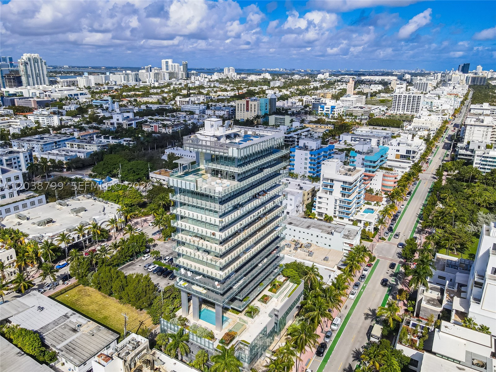 GLASS 120 CONDO - Residential Lease