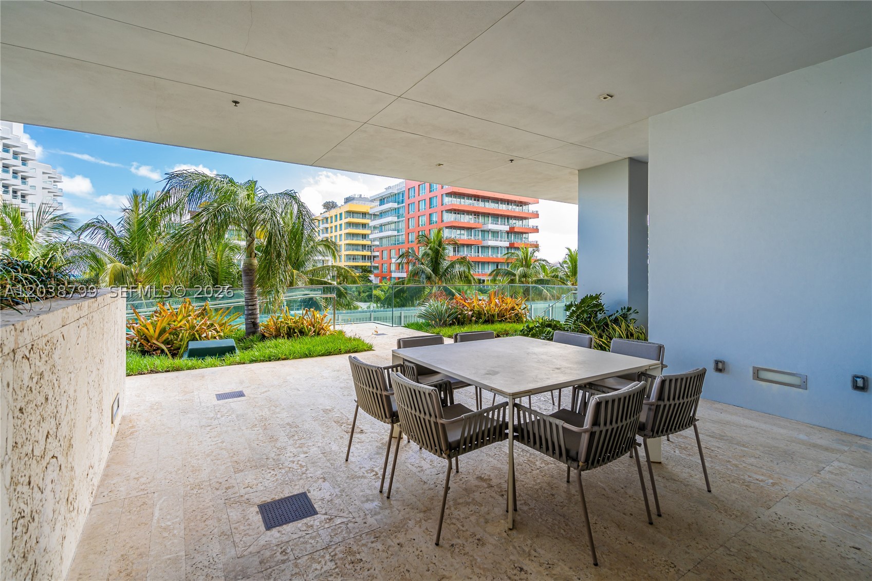 GLASS 120 CONDO - Residential Lease