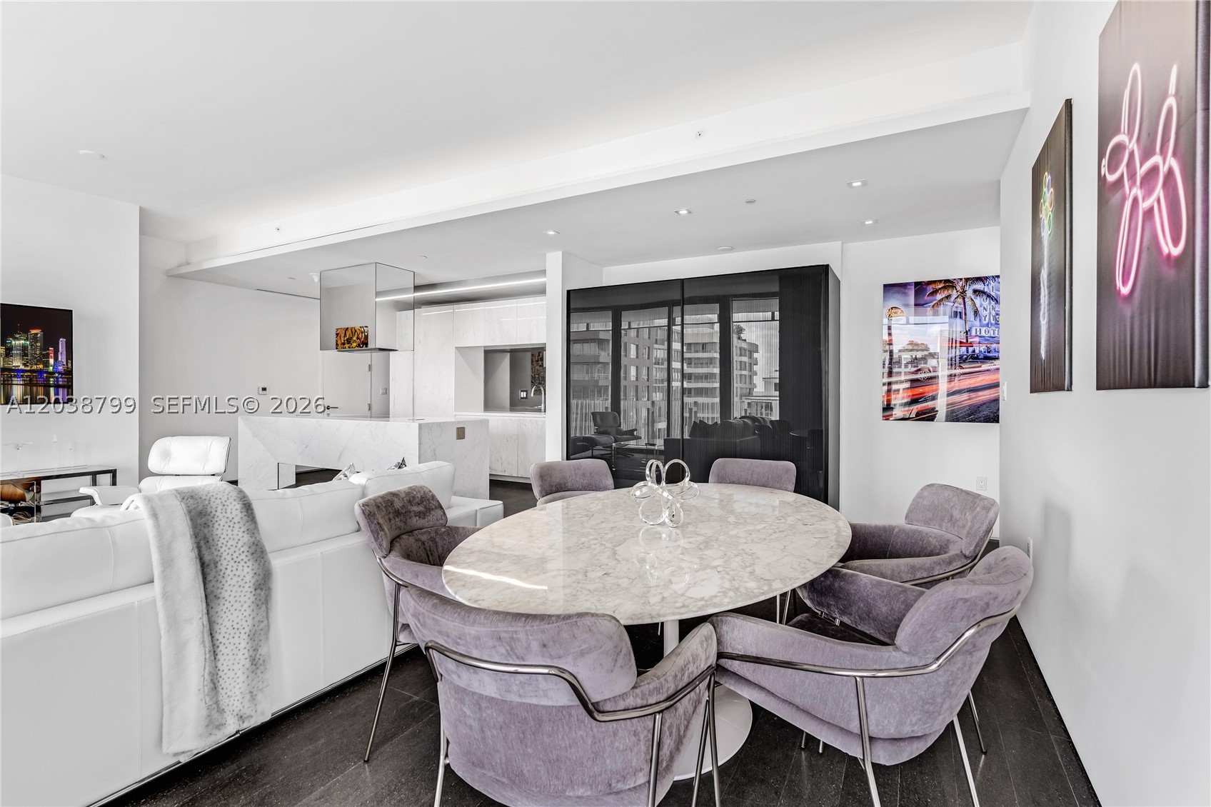 GLASS 120 CONDO - Residential Lease