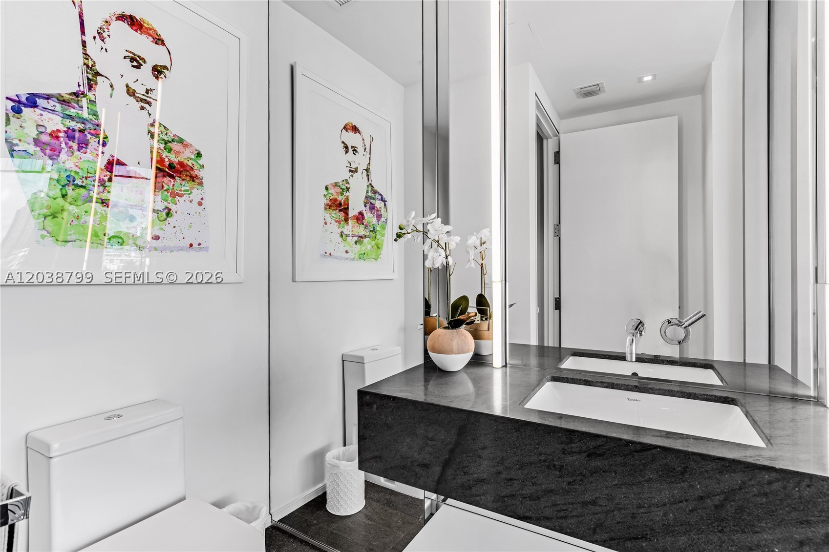 GLASS 120 CONDO - Residential Lease