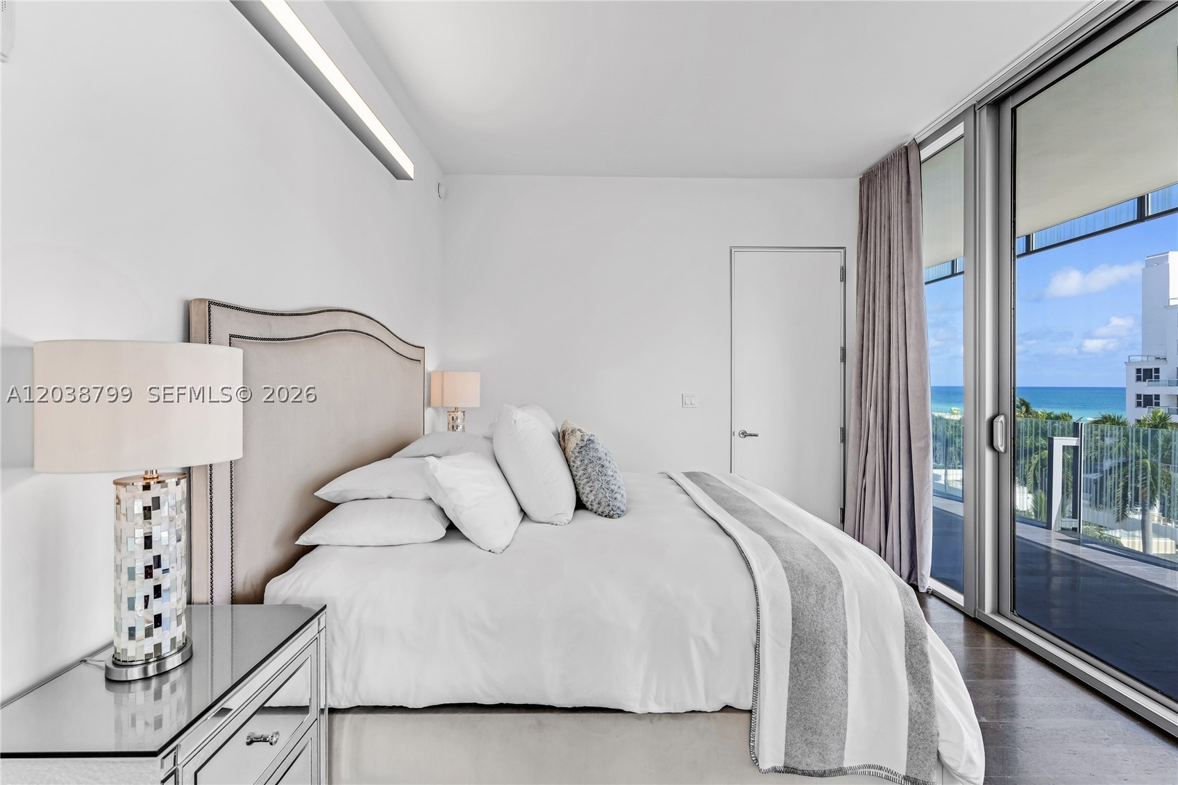 GLASS 120 CONDO - Residential Lease