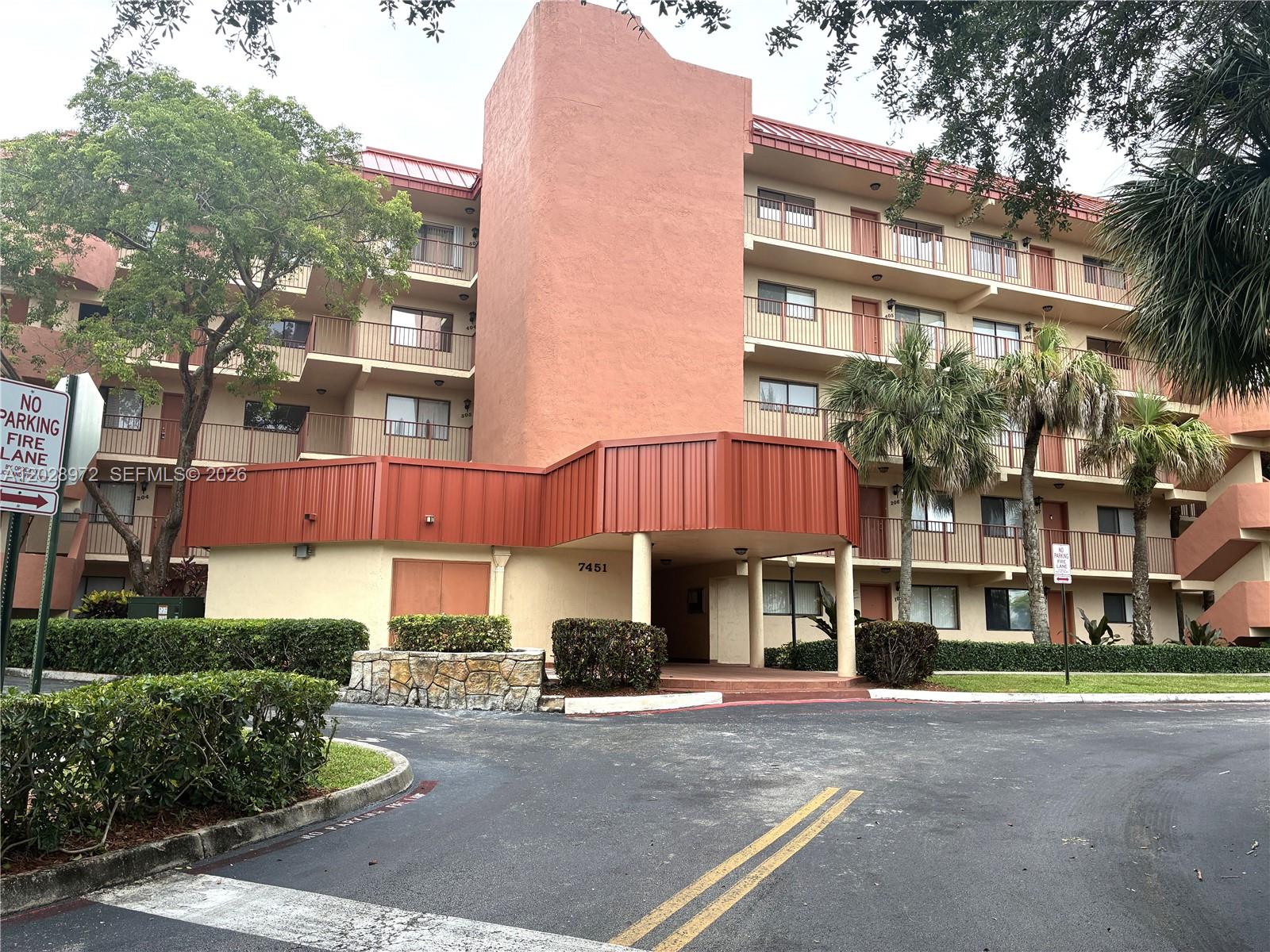 PLANTATION FOREST CONDO - Residential