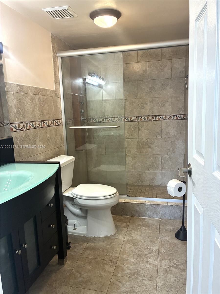 PLANTATION FOREST CONDO - Residential