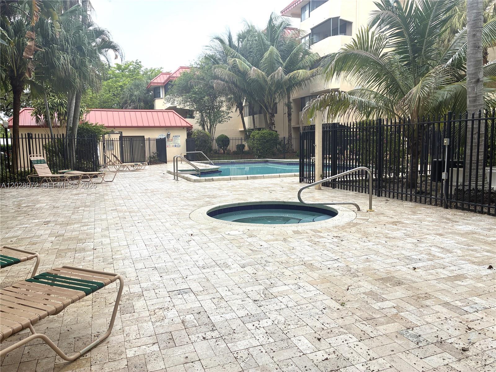 PLANTATION FOREST CONDO - Residential