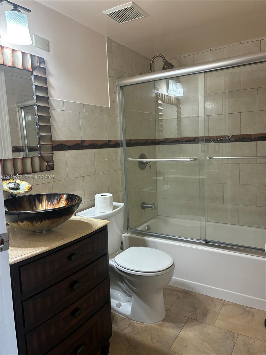 PLANTATION FOREST CONDO - Residential