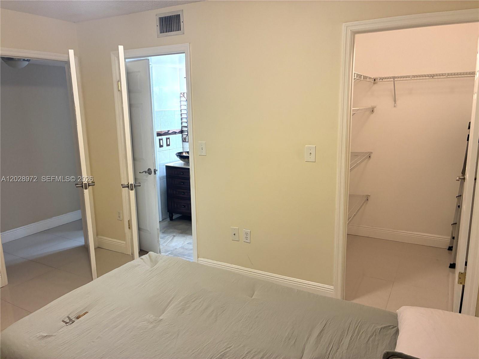 PLANTATION FOREST CONDO - Residential