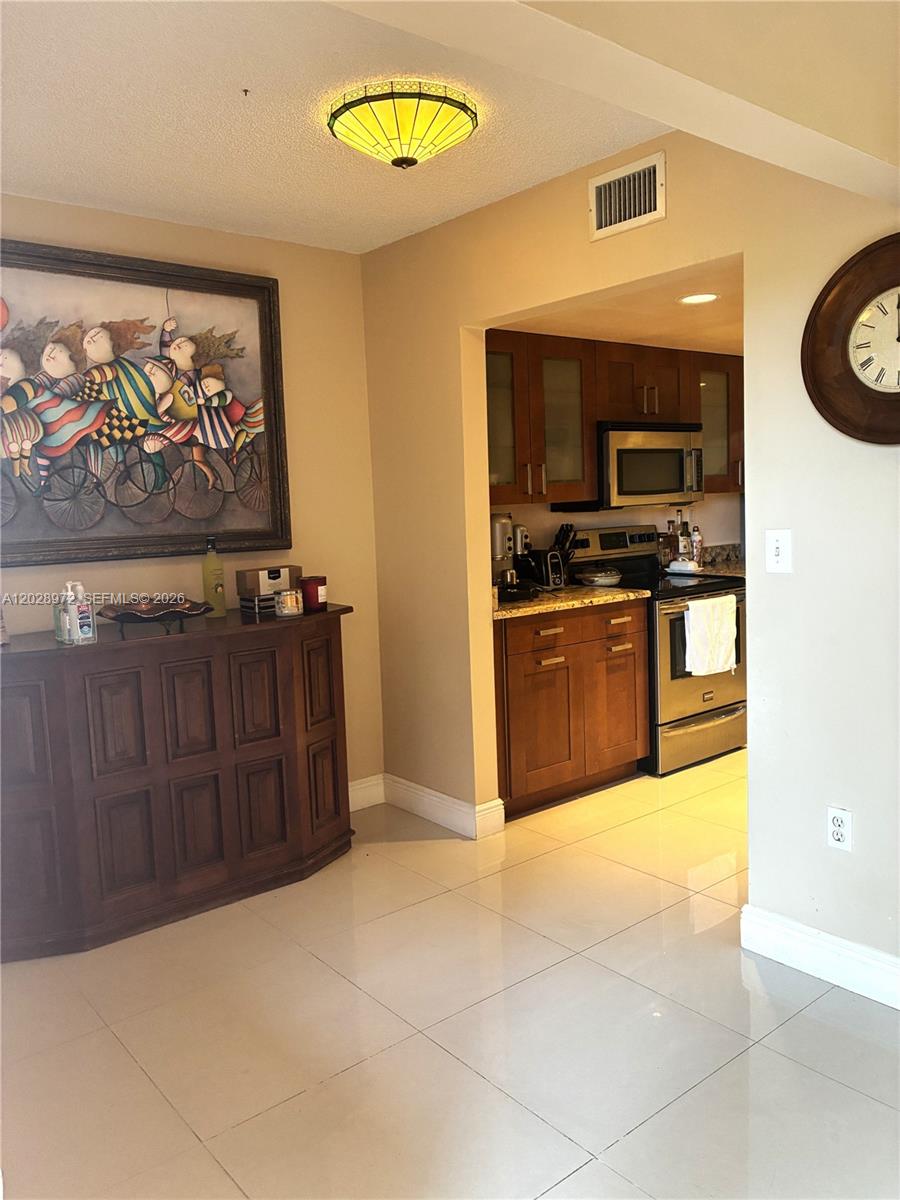PLANTATION FOREST CONDO - Residential