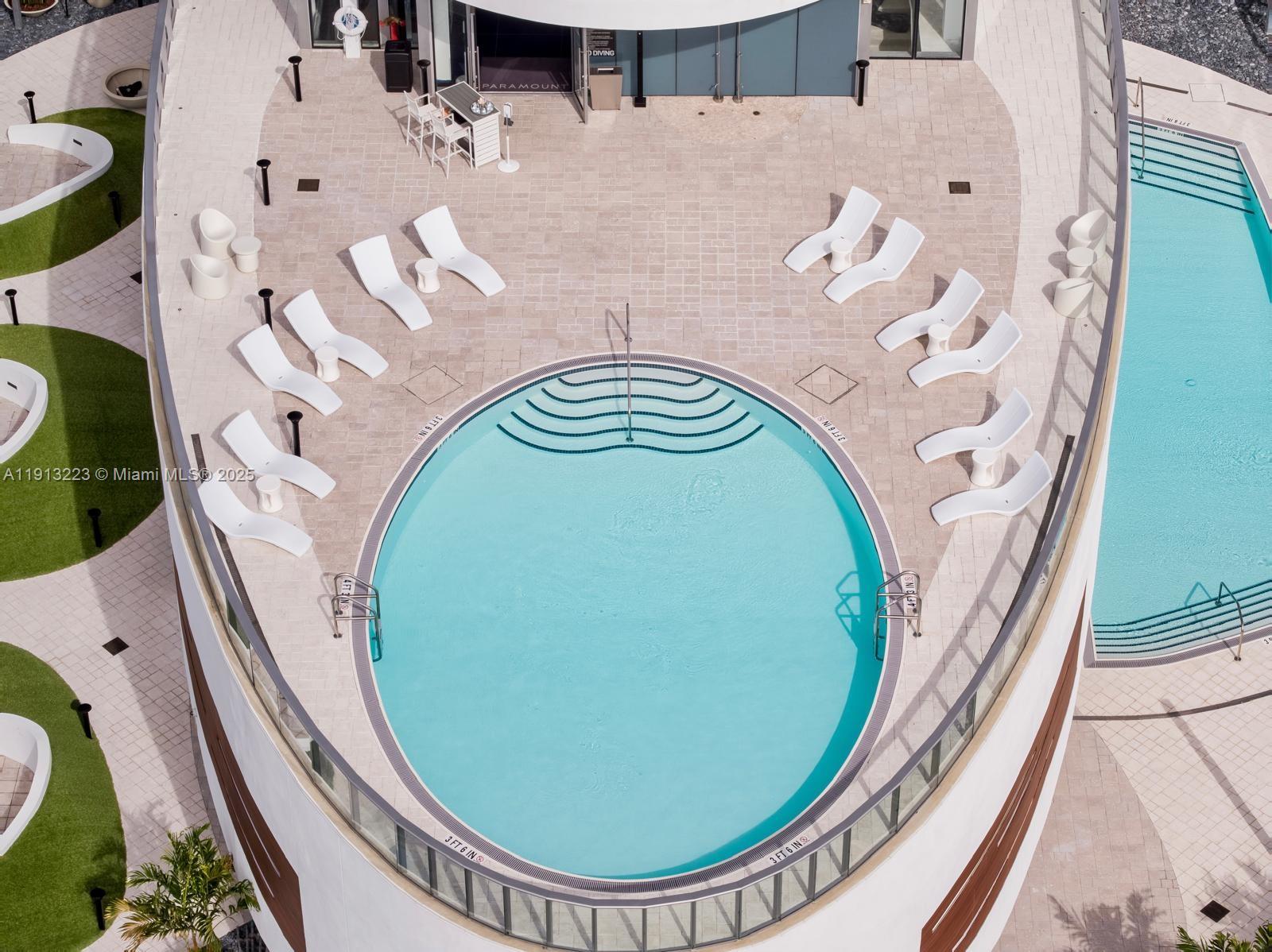PARAMOUNT MIAMI WORLDCENTE - Residential